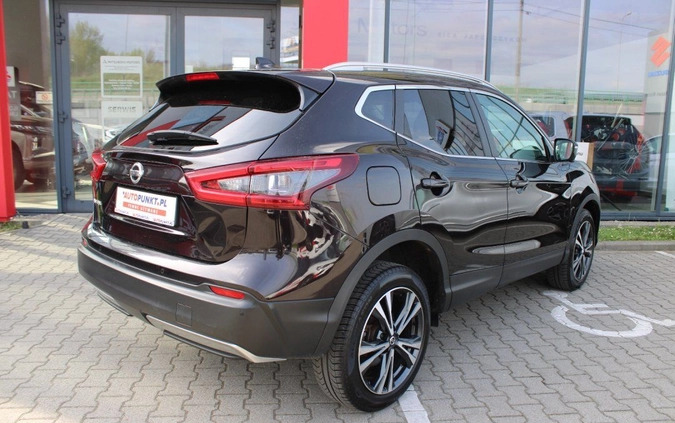 Nissan Qashqai cena 74900 przebieg: 108911, rok produkcji 2018 z Biała małe 781